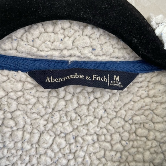 Abercrombie & Fitch Sherpa Jacket 100% Cotton Puff Letters Size Medium - Picture 6 of 7